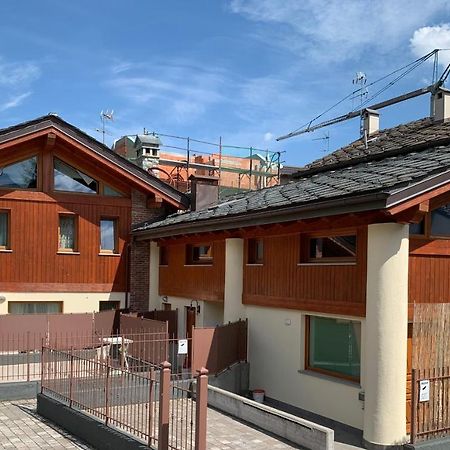 Casa vacanze Anais Nus Exterior foto
